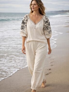 Max Studio Cream Linen Peasant Top with Black Floral Embroidery Size Med